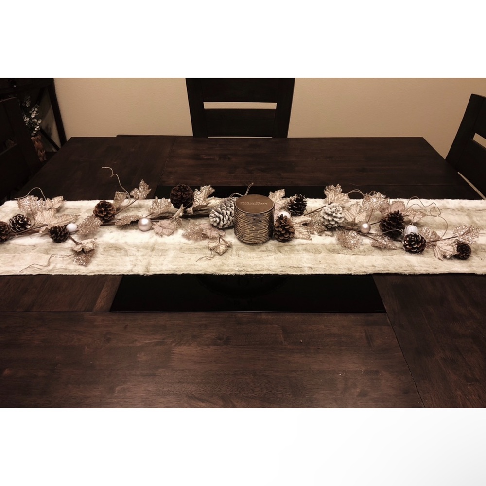 Metallic Glitter Champagne and Taupe Fig Leaf Holiday Garland